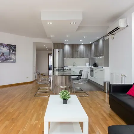 1324 Apartment
